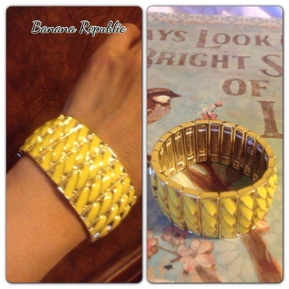 Banana Republic Jewelry - Yellow gold cuff from BR